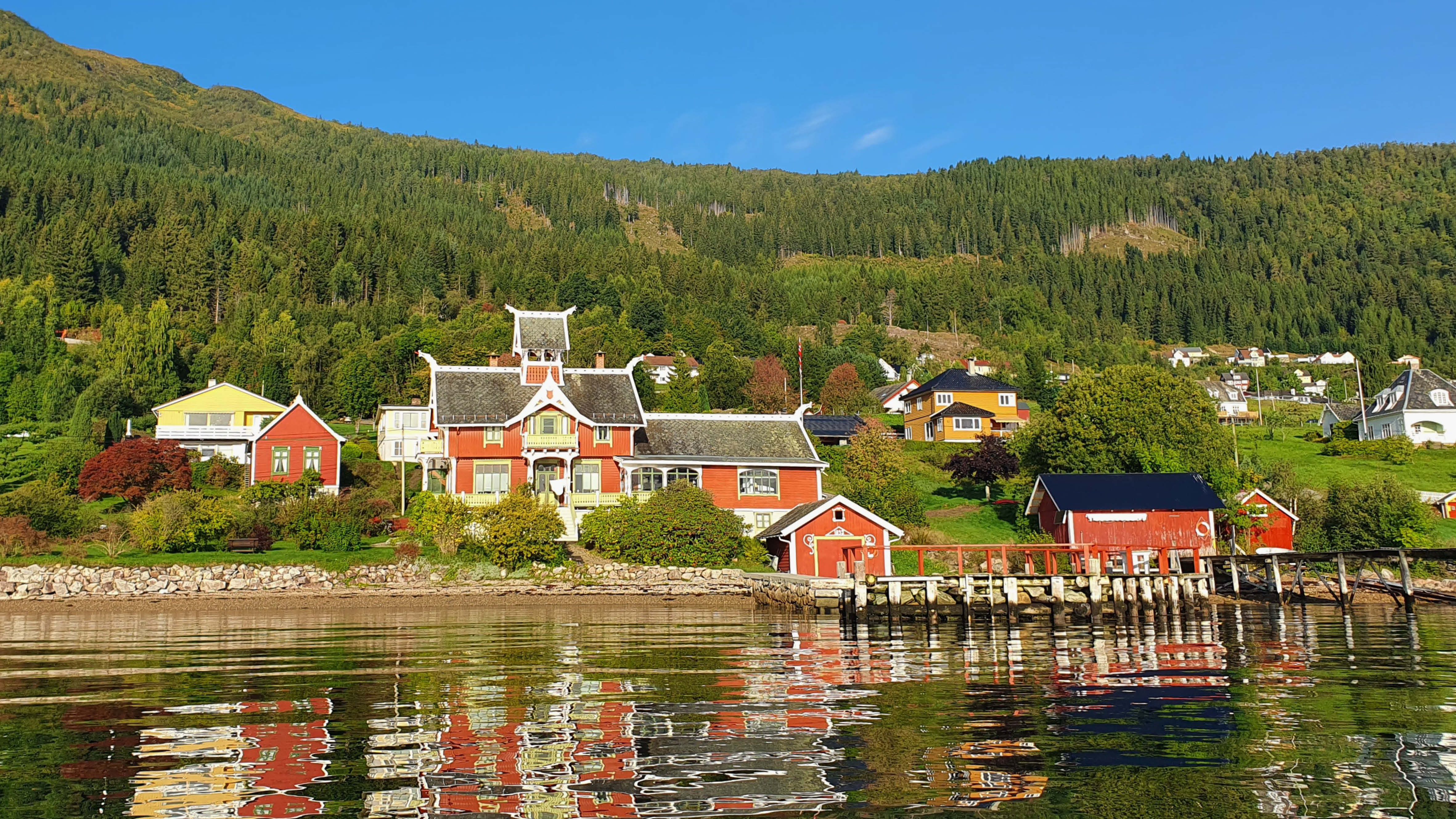 Laurdag 23. mai - Utstillingsopning